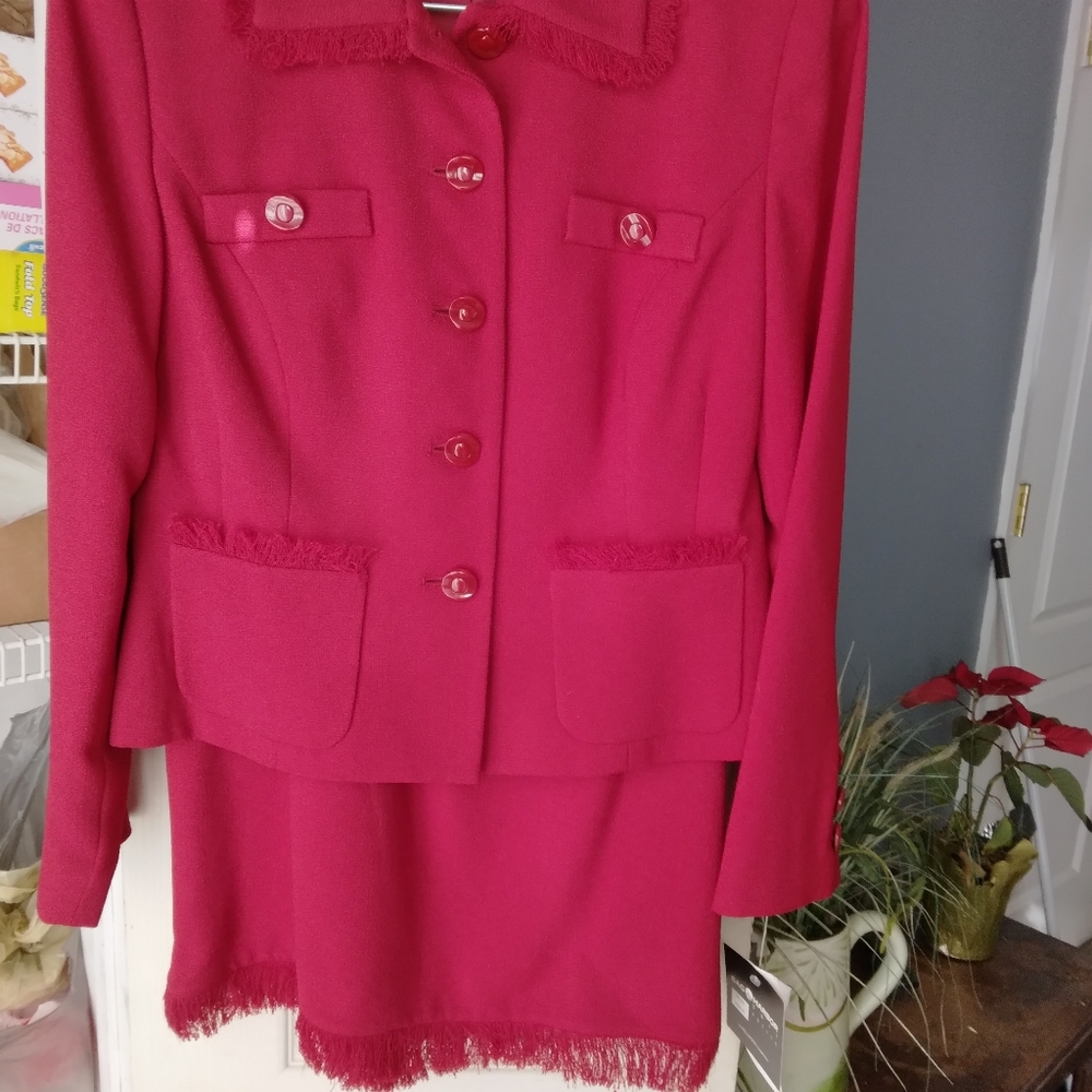 Ladies suit